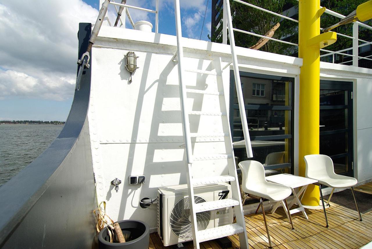 Hotel Magnificent Houseboat With A Stunning View! Amsterdam Exterior foto